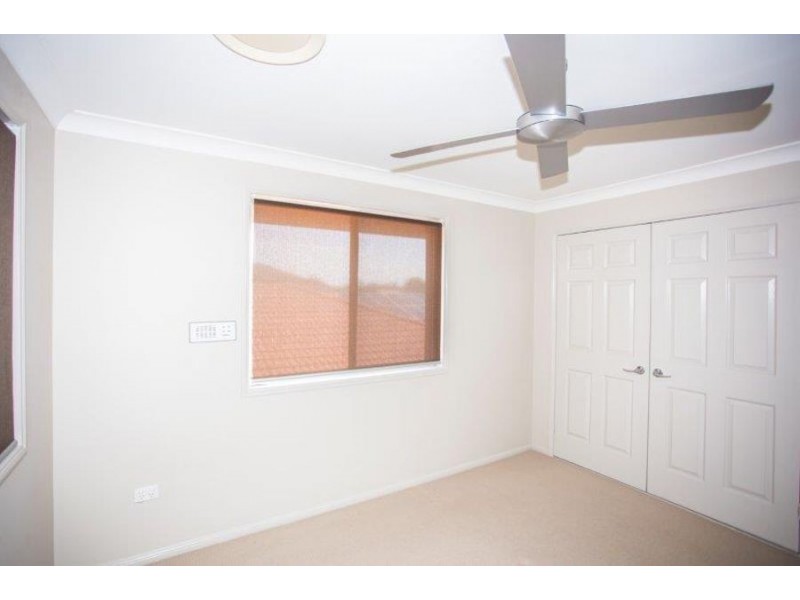 105 Pebble Beach Drive, Runaway Bay QLD 4216