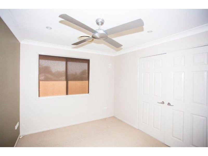 105 Pebble Beach Drive, Runaway Bay QLD 4216