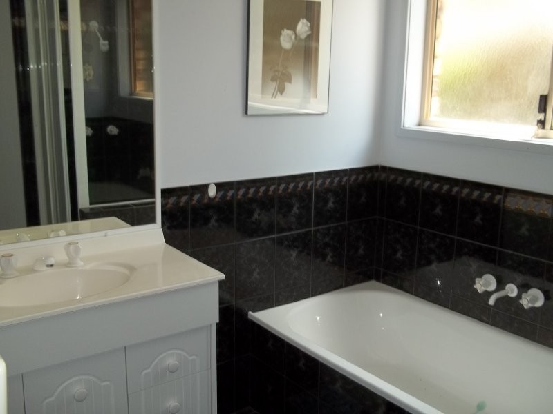 42 Wintergreen Drive, Parkwood QLD 4214