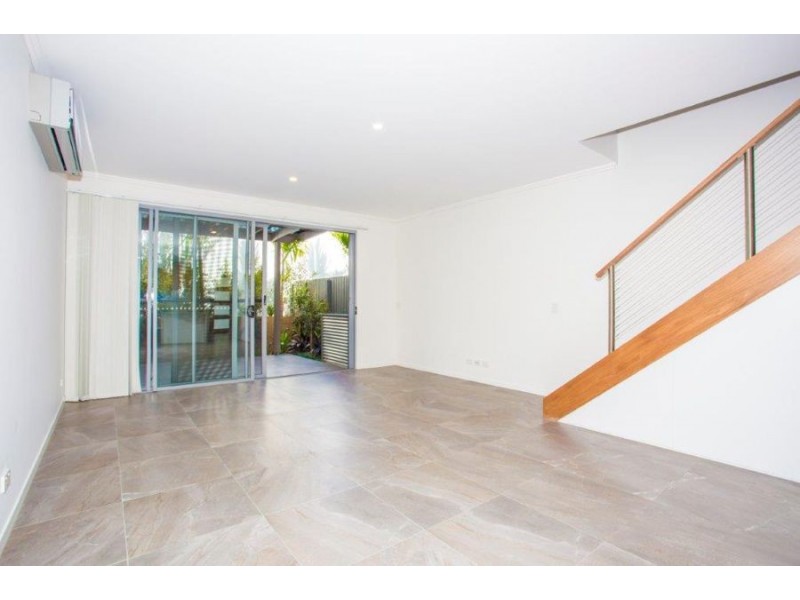 38 York Street, Robina QLD 4226