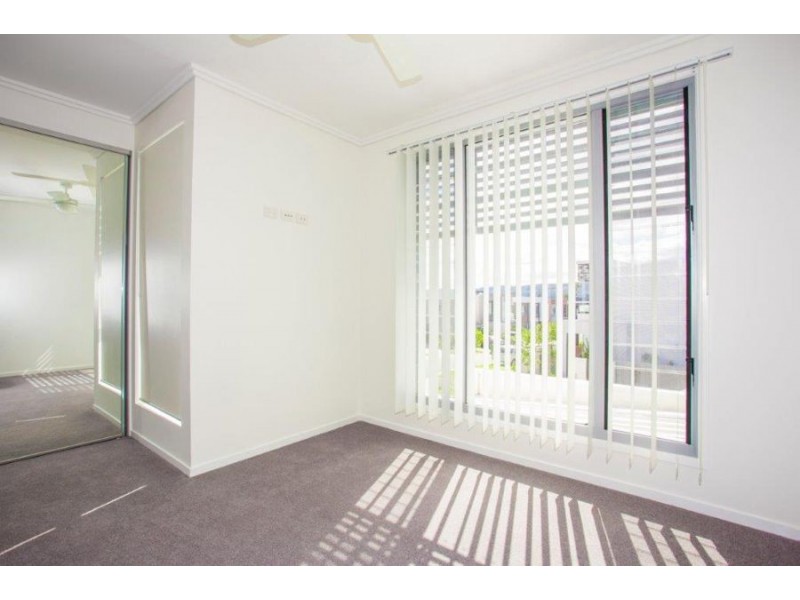 38 York Street, Robina QLD 4226