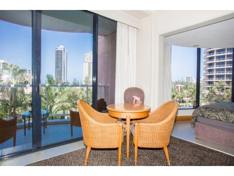 319.320/2801 Gold Coast Hwy, Surfers Paradise QLD 4217