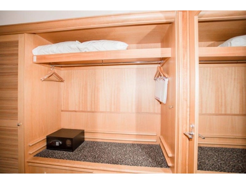 319.320/2801 Gold Coast Hwy, Surfers Paradise QLD 4217