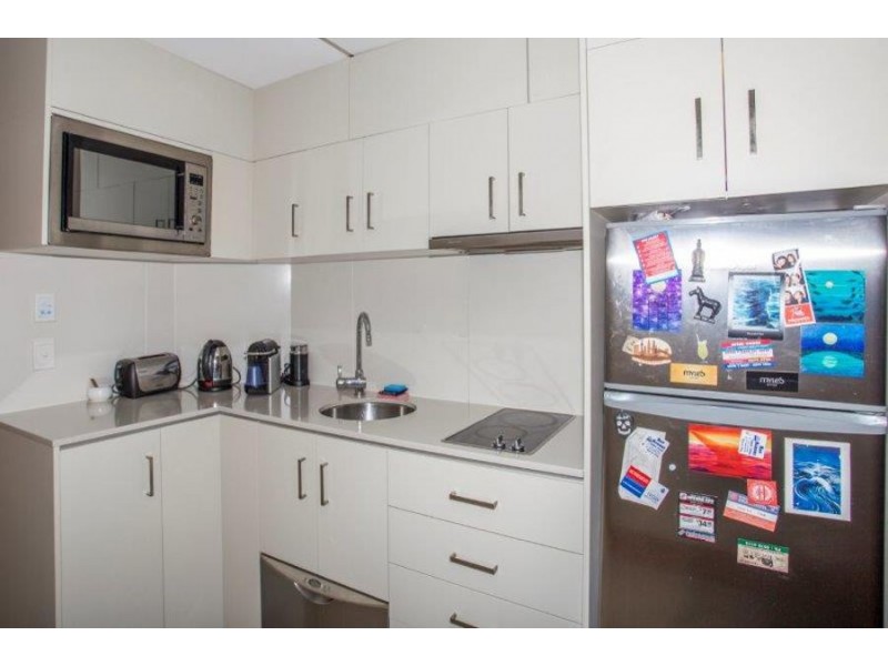 319.320/2801 Gold Coast Hwy, Surfers Paradise QLD 4217