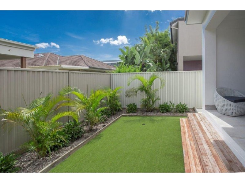 Biggera Waters QLD 4216