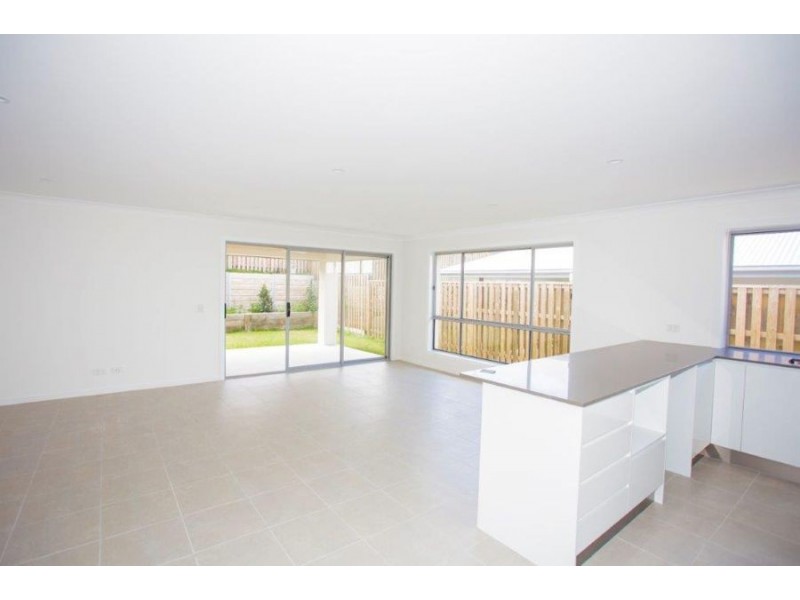 30 Dorretti Circuit, Upper Coomera QLD 4209