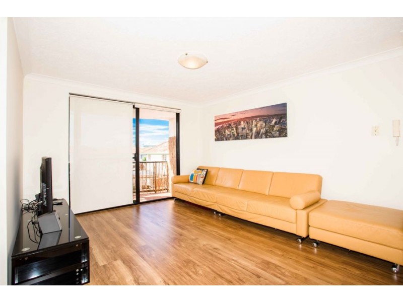 14/217 Scarborough Street, Southport QLD 4215