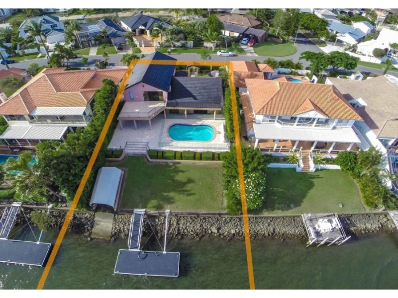 17 Donegal Crescent, Sorrento QLD 4217