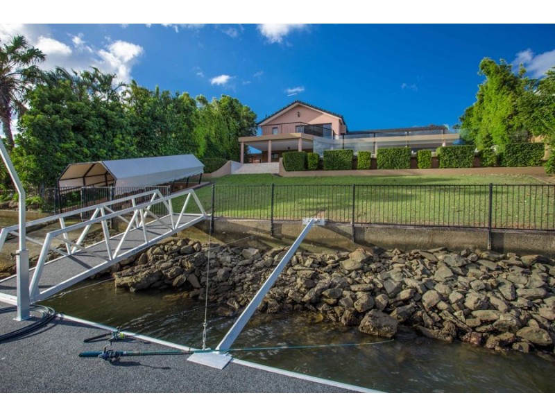 17 Donegal Crescent, Sorrento QLD 4217