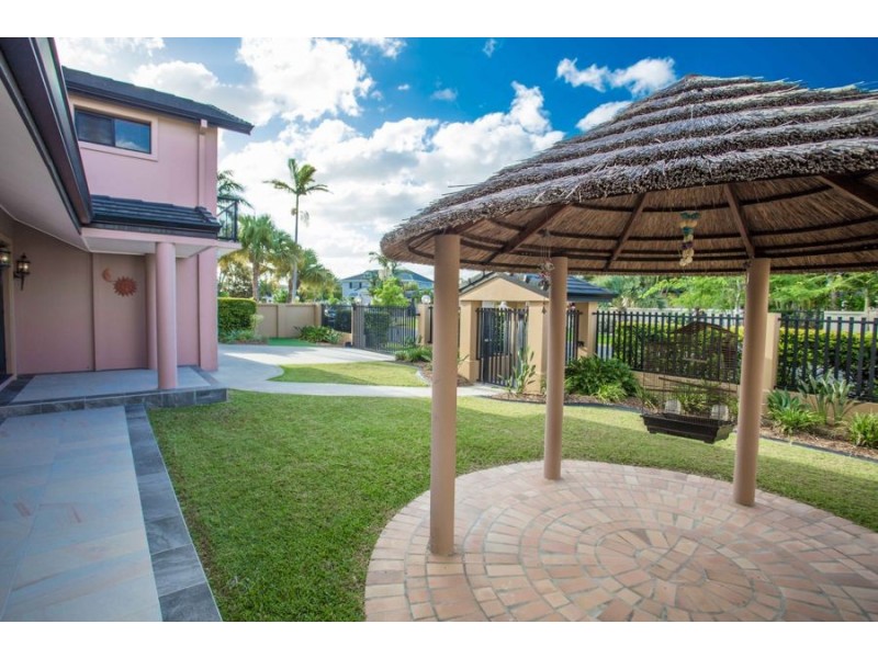 17 Donegal Crescent, Sorrento QLD 4217
