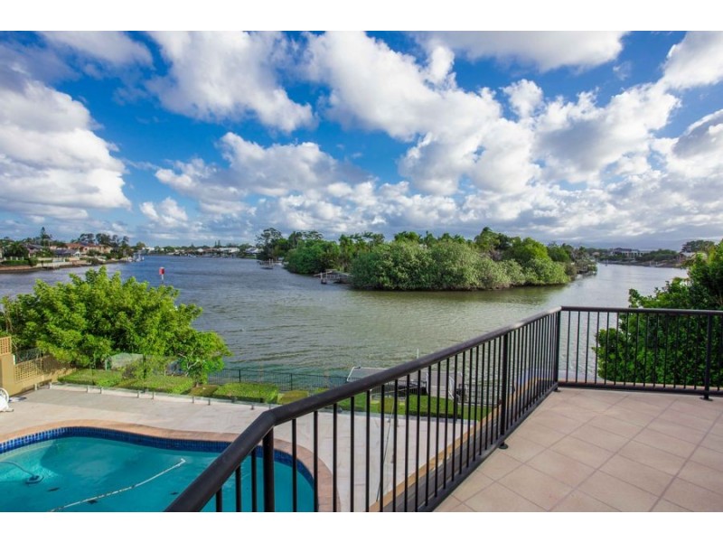 17 Donegal Crescent, Sorrento QLD 4217