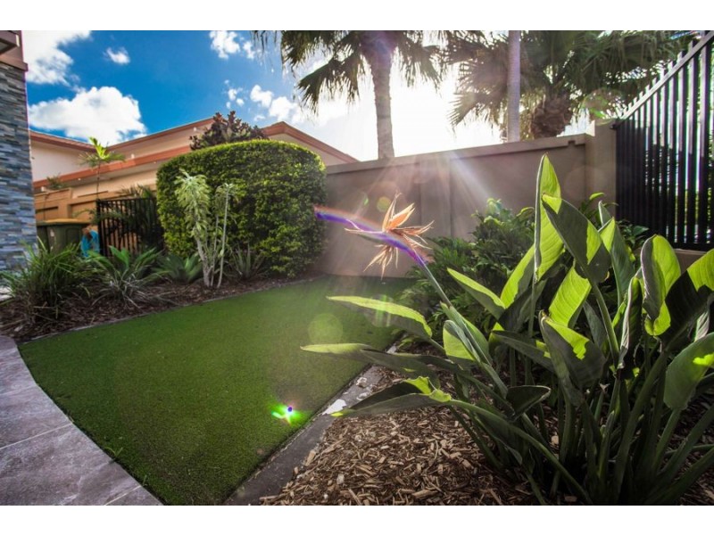 17 Donegal Crescent, Sorrento QLD 4217