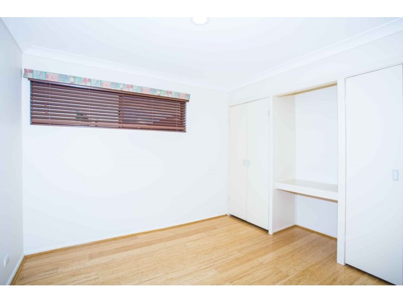 17 Donegal Crescent, Sorrento QLD 4217
