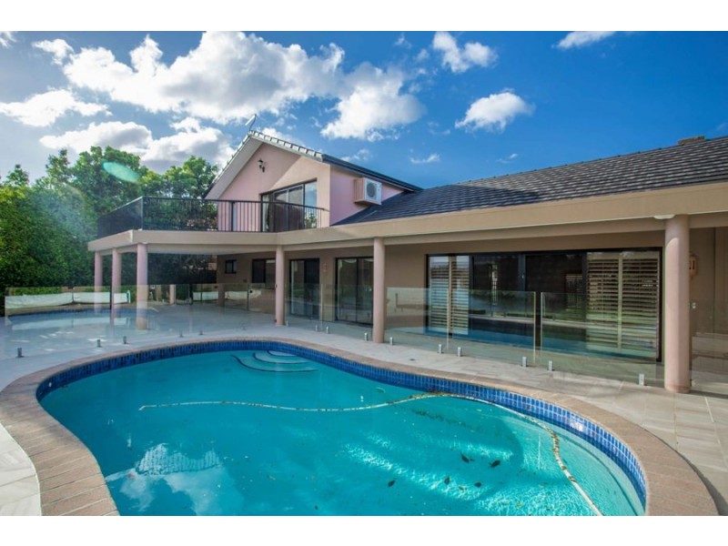 17 Donegal Crescent, Sorrento QLD 4217
