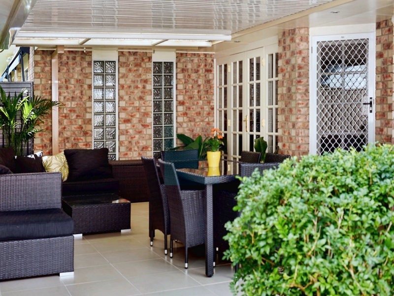 2/3 Liam Court, Labrador QLD 4215