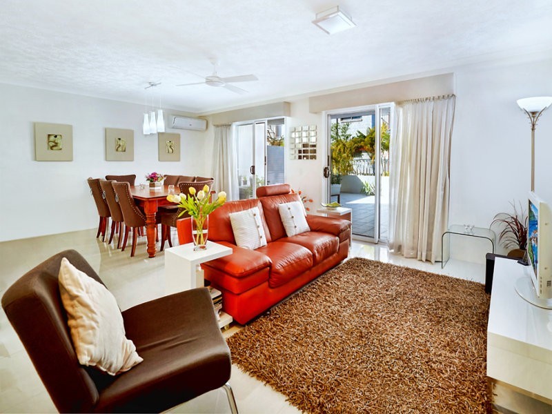 3/27 Walton Street, Southport QLD 4215