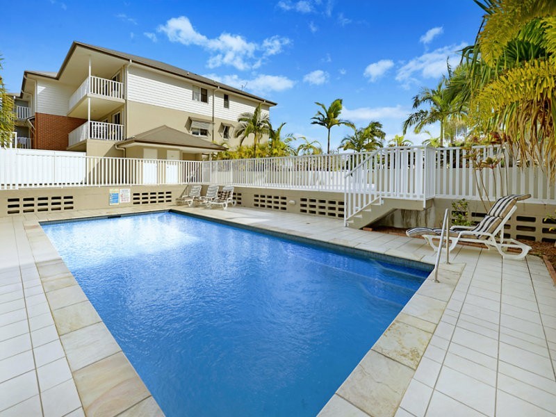 3/27 Walton Street, Southport QLD 4215