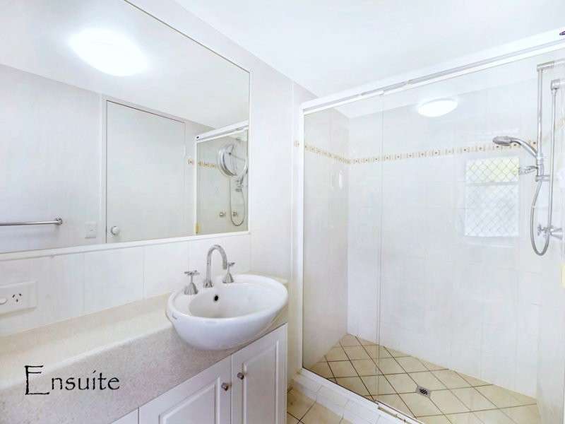 3/27 Walton Street, Southport QLD 4215