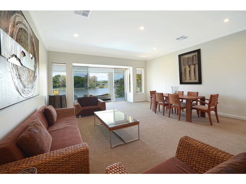 94 Cabana Bvd, Benowa Waters QLD 4217