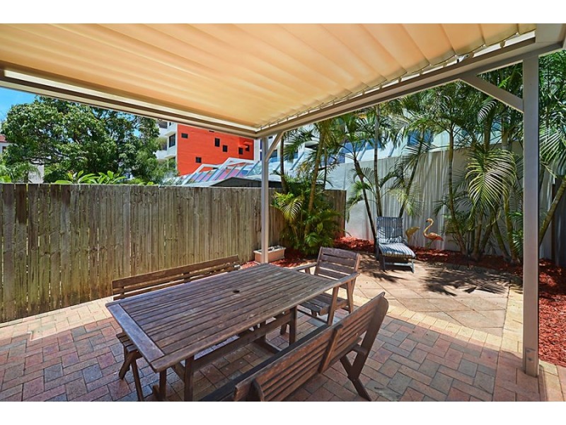 1/22 Norman Street, Southport QLD 4215