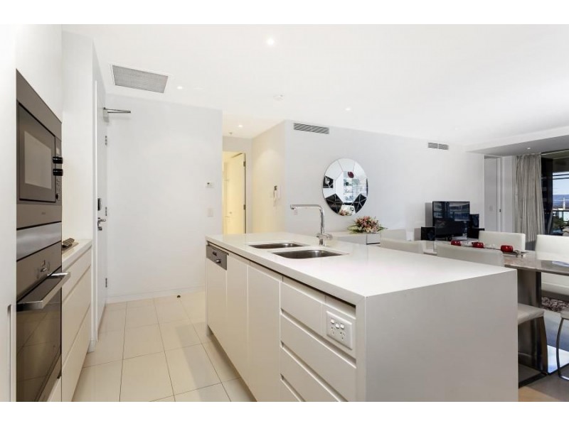 708/1 Oracle Boulevard, Broadbeach QLD 4218