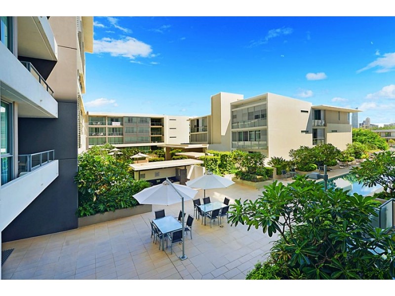 1102/33 TE Peters Drive, Broadbeach Waters QLD 4218