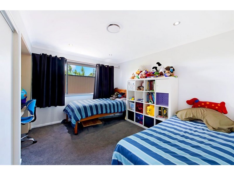 41 Allambi Avenue, Broadbeach Waters QLD 4218