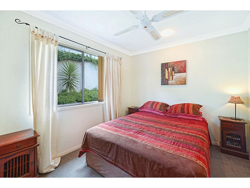 9 Respall Way, Arundel QLD 4214
