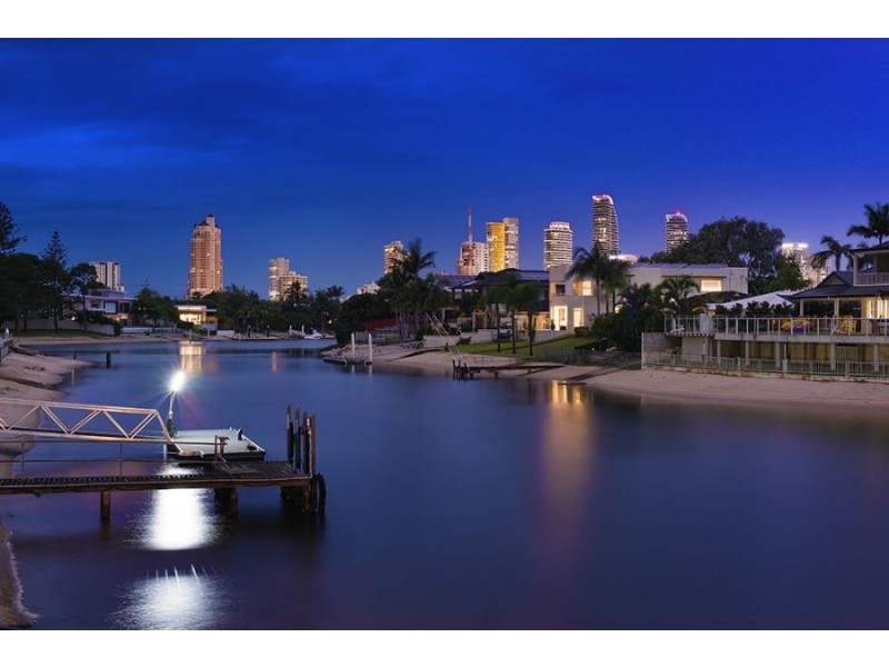 42 Rio Vista Boulevard, Broadbeach Waters QLD 4218