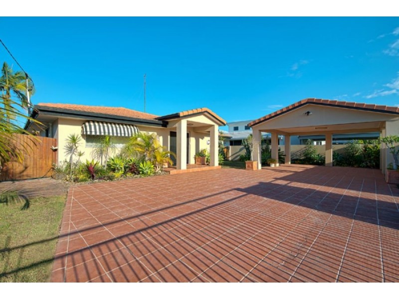 42 Rio Vista Boulevard, Broadbeach Waters QLD 4218