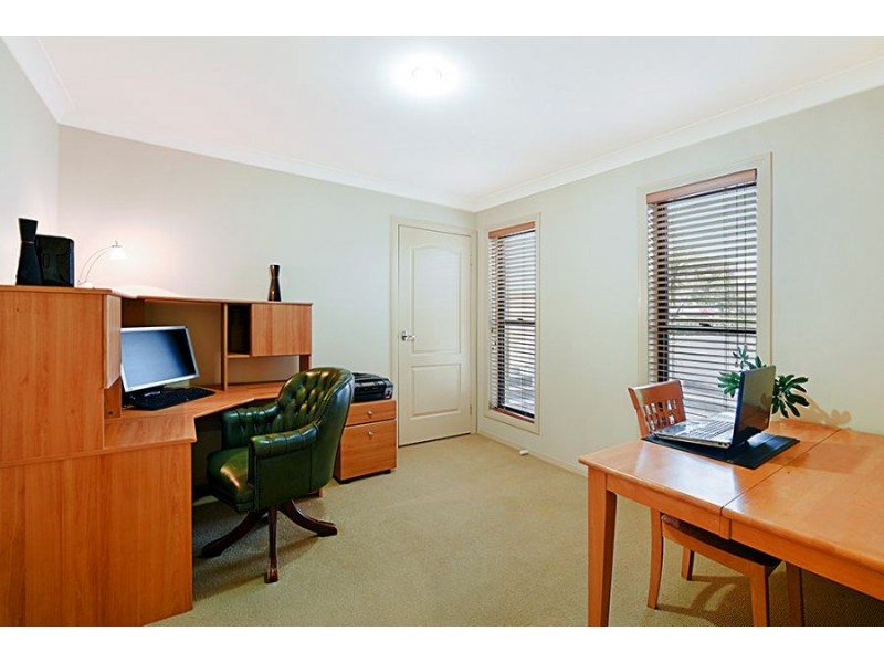 3 Avisford Court, Arundel QLD 4214