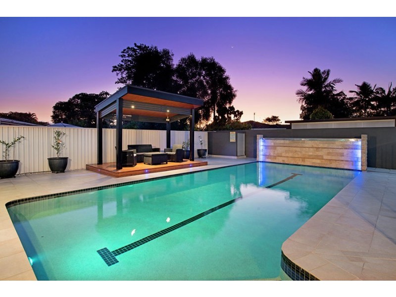 43 Surfers Avenue, Mermaid Waters QLD 4218