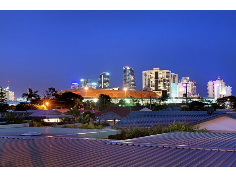 43 Surfers Avenue, Mermaid Waters QLD 4218