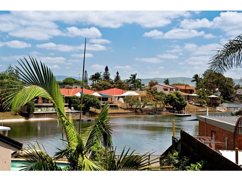 34 Bermuda Street, Broadbeach Waters QLD 4218