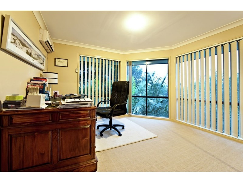 34 Bermuda Street, Broadbeach Waters QLD 4218