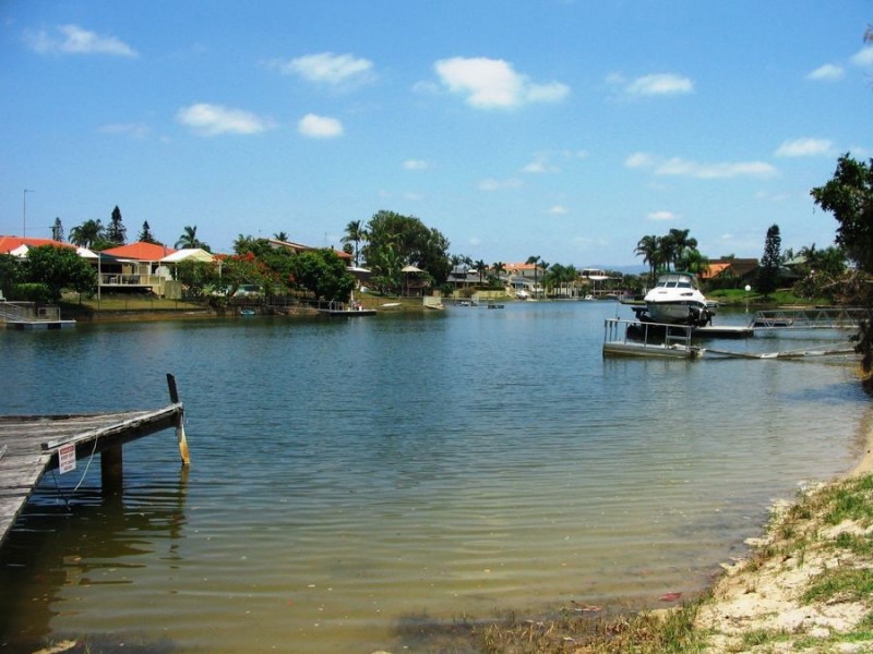 34 Bermuda Street, Broadbeach Waters QLD 4218