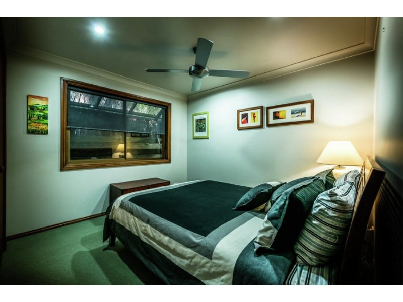 10 Ocean View Crescent, Emerald Beach NSW 2456