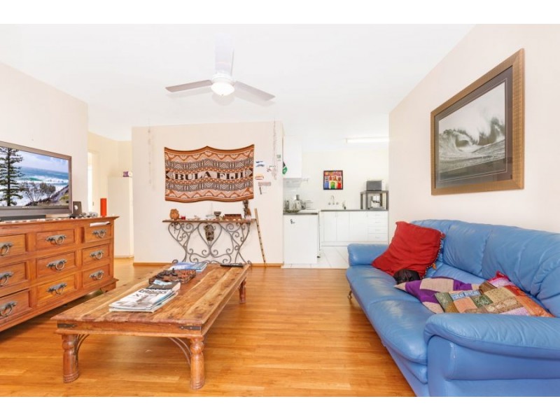 1/26a Eden Avenue, Rainbow Bay QLD 4225