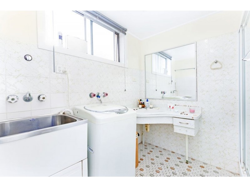 1/26a Eden Avenue, Rainbow Bay QLD 4225