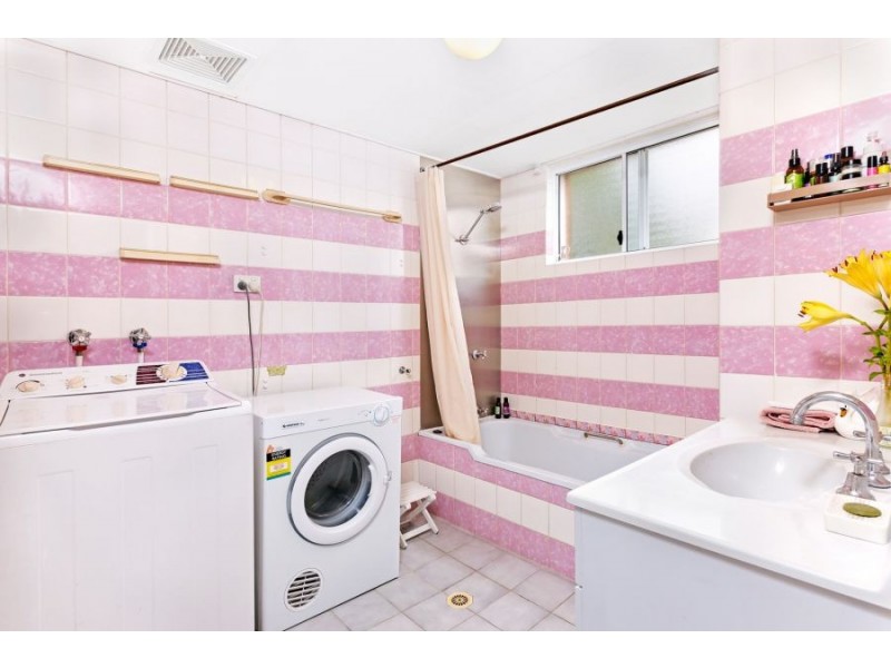 10/140 Marine Parade, Coolangatta QLD 4225