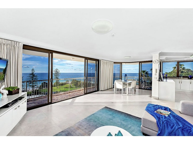 16/3 Eden Av, Rainbow Bay QLD 4225