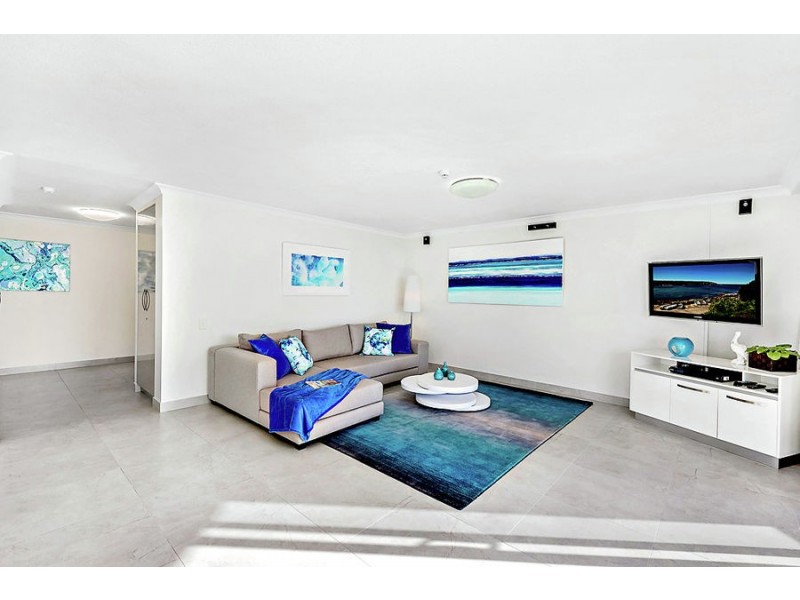 16/3 Eden Av, Rainbow Bay QLD 4225
