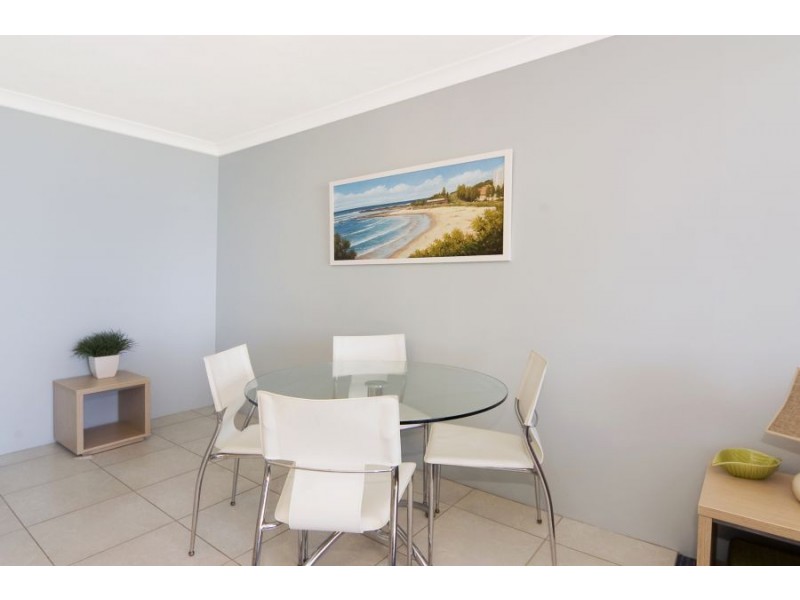 9/3-5 Ward Street, Rainbow Bay QLD 4225