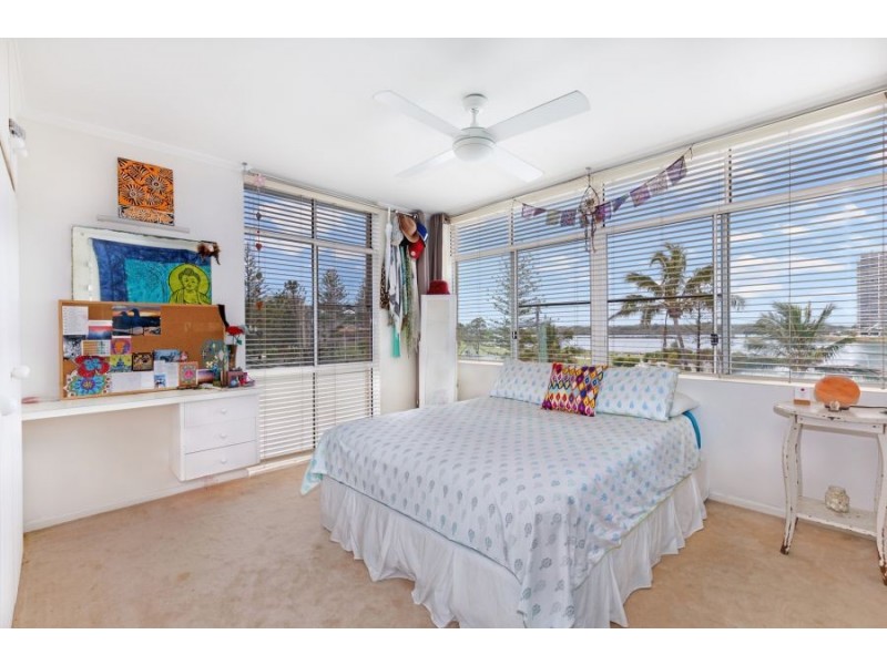 11/140 Marine Parade, Coolangatta QLD 4225