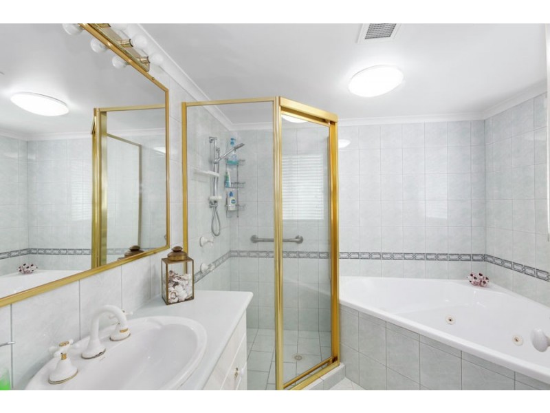 1/54 Mclean St, Coolangatta QLD 4225