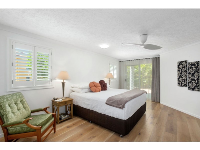 1/54 Mclean St, Coolangatta QLD 4225