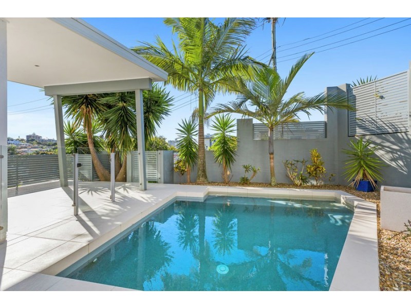 1/80 Stapylton St, Coolangatta QLD 4225