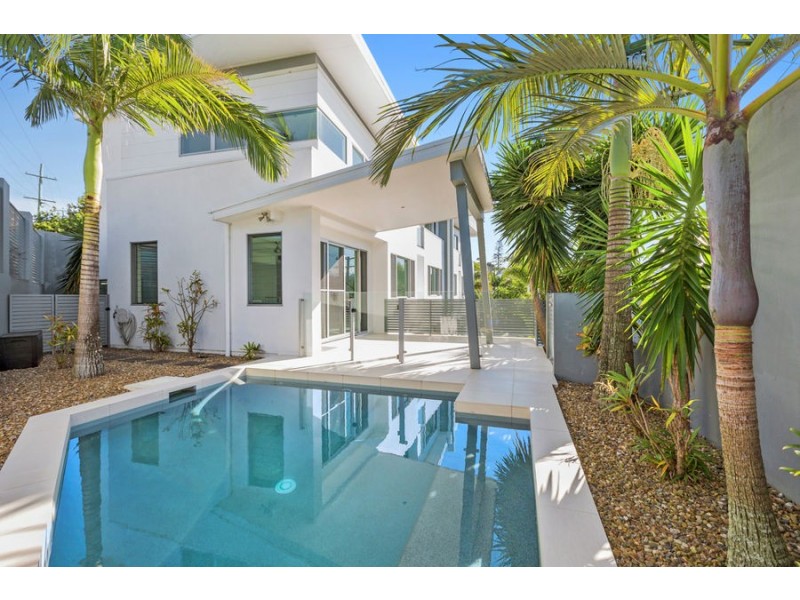 1/80 Stapylton St, Coolangatta QLD 4225