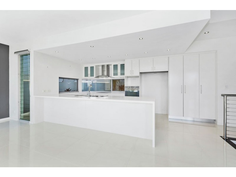1/80 Stapylton St, Coolangatta QLD 4225