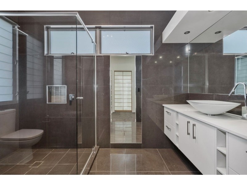 1/80 Stapylton St, Coolangatta QLD 4225